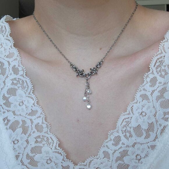 Medieval princess freshwater pearl chainmaille necklace with small silver chain - Picture 2 of 13